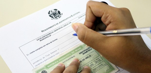 Eleitores que não votaram devem justificar ausência até 7 de janeiro