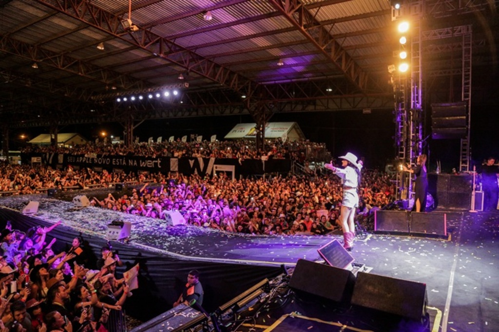 Falta um mês para a Festa Nacional da Uva 2026, em Caxias do Sul