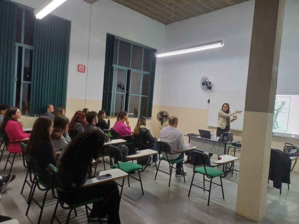 FACSM abre vestibular 2025 com bolsas de até 75% para curso de Administração