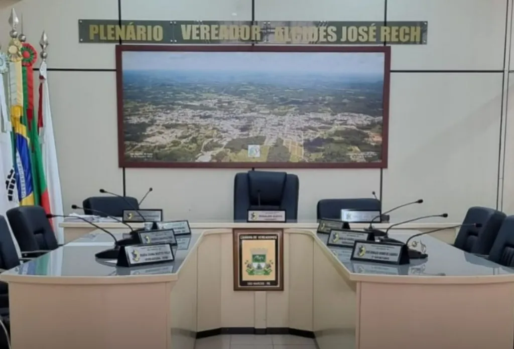 Plenário da Câmara de Vereadores de São Marcos, onde ocorre na noite desta segunda-feira (9) a 2281ª sessão ordinária do Legislativo municipal.