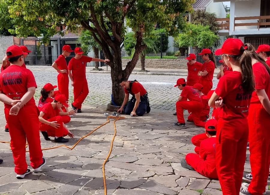 Inscrições para o Projeto Bombeiro Mirim 2025 seguem até 5 de março