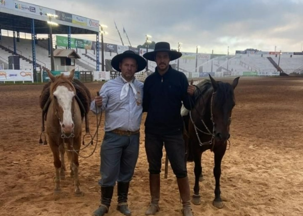 Laçadores de São Marcos e Criúva se destacam no Rodeio Internacional de Vacaria