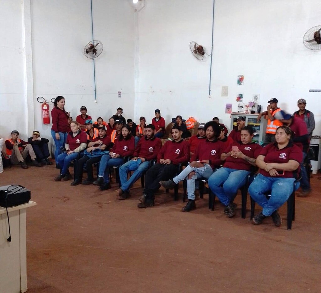 Cresol Centro-Sul RS/MS promove educação financeira em Ivinhema (MS)