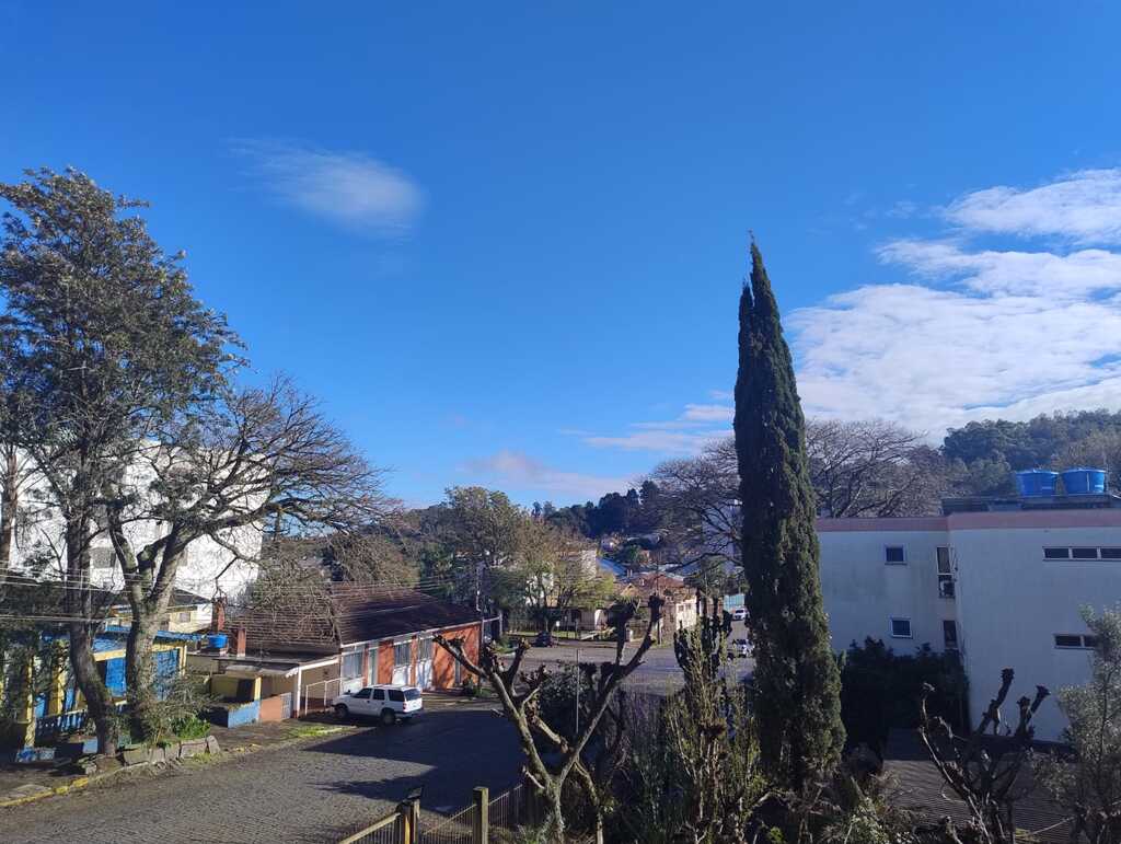 Sábado será de tempo firme, mas instabilidade retorna no domingo
