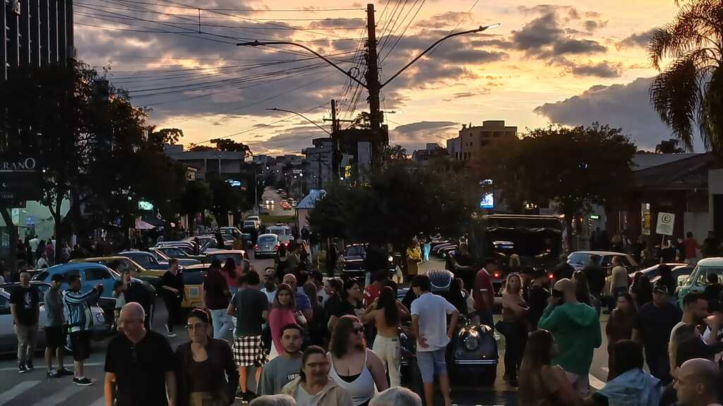 Mais de 650 veículos e 23 mil visitantes: 26º Encontro de Carros Antigos confirma consolidação em São Marcos