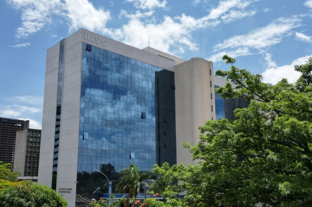 Prazo para aposentados e pensionistas contestarem descontos indevidos termina em 14 de novembro