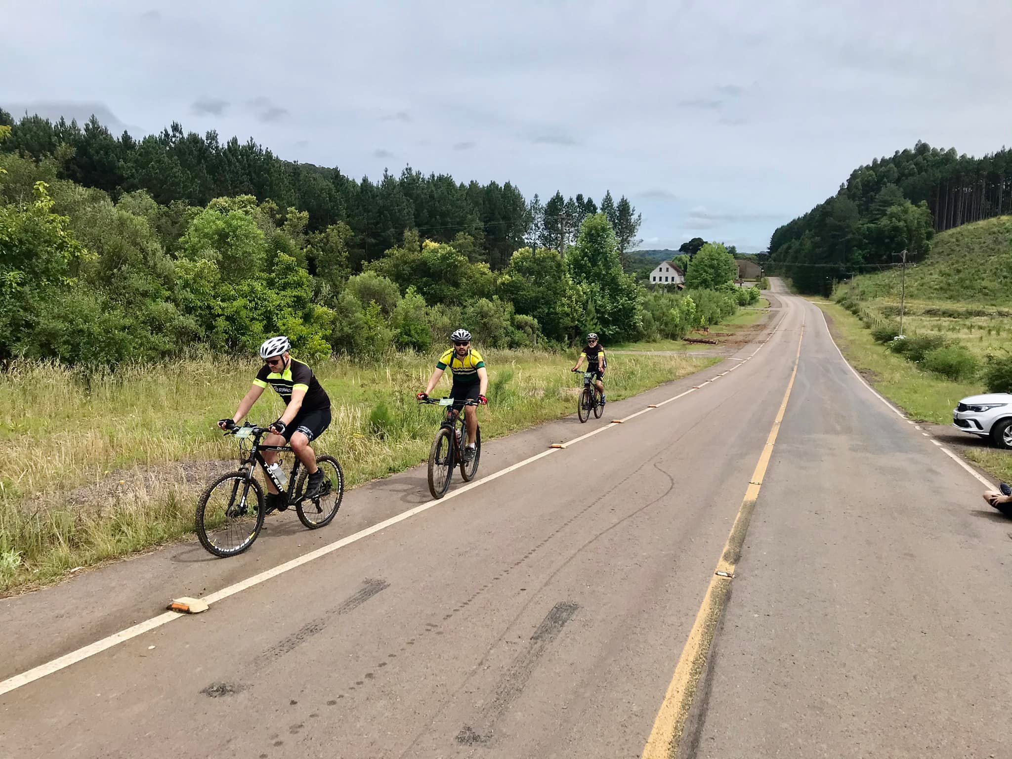 Pedal de Natal reuniu 250 ciclistas da região em São Marcos neste domingo