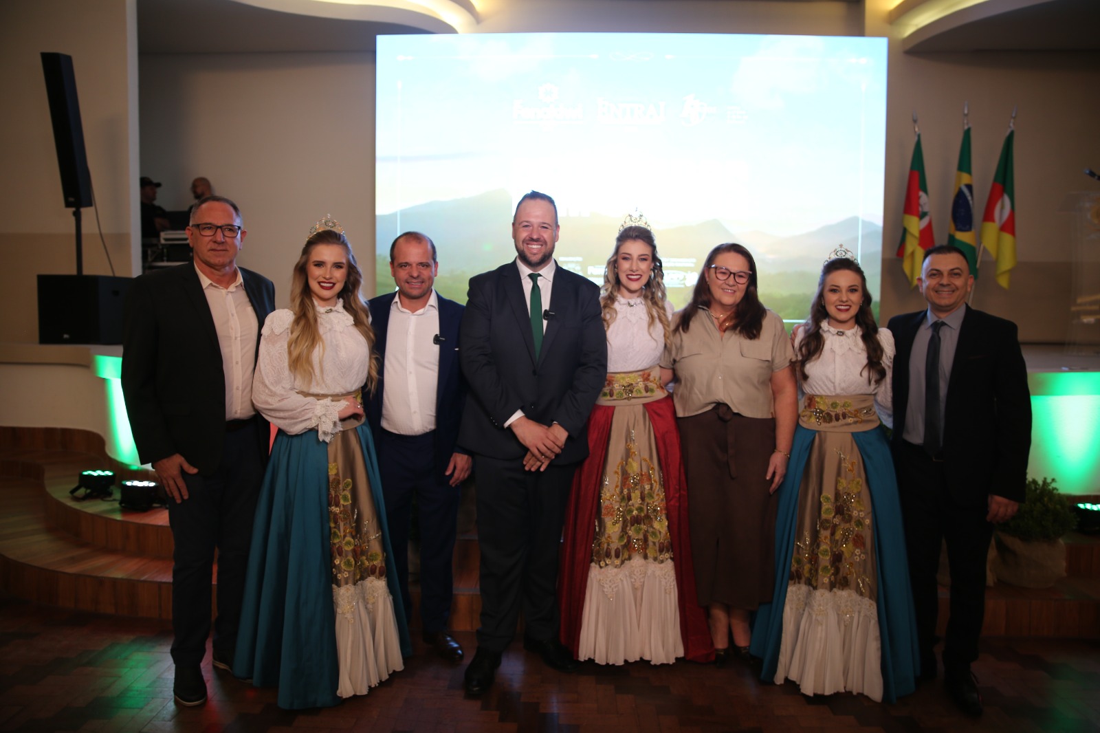 25ª FENAKIWI, 21º ENTRAI e Comemorações dos 150 Anos da Imigração Italiana no RS são Lançados em Farroupilha