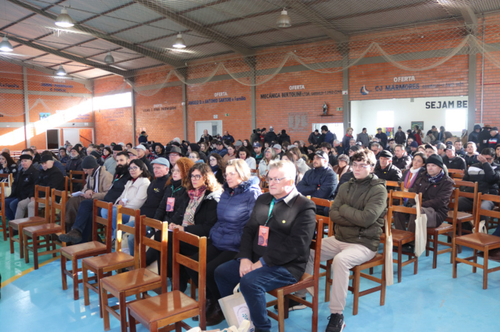 Produtores de uva orgânica de São Marcos participam de encontro regional em Garibaldi